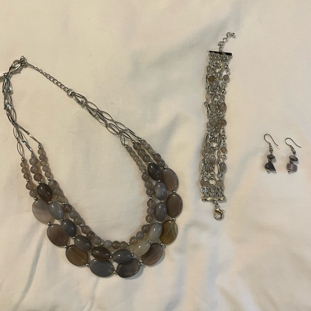 White House Black Market Jewelry Set